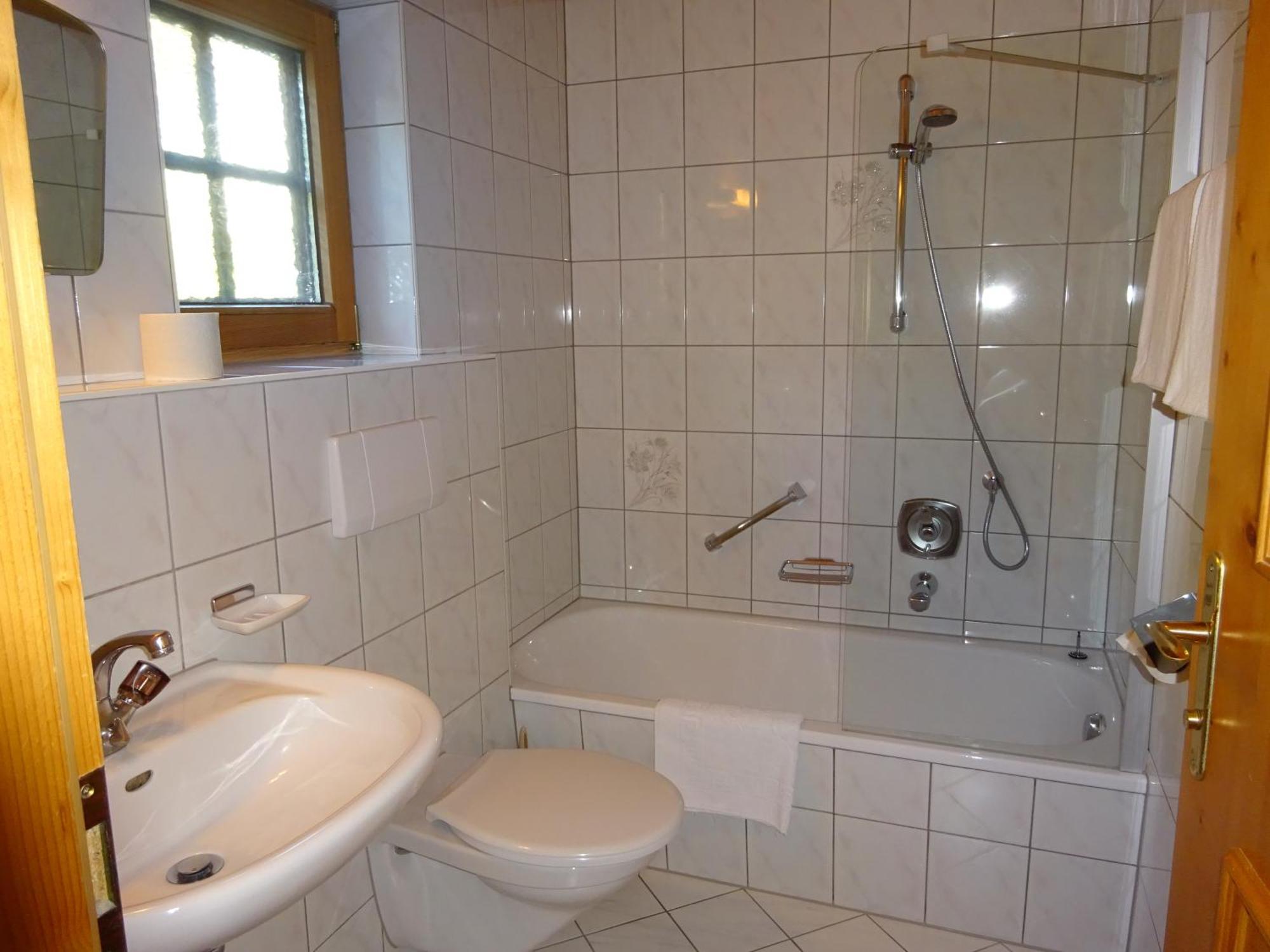 Landhaus Loeberbauer Tux Ngoại thất bức ảnh